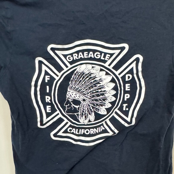 Graeagle CA Fire & Rescue Women’s Navy Blue S T-Shirt Indian Chief Logo MINTY - Picture 4 of 5